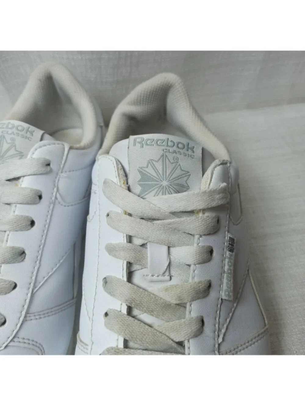 REEBOK Classic Leather White Sneakers Mens 10 XWIDE 4E J98771 Extra Wide Walking